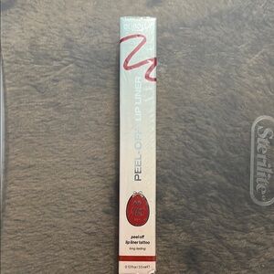 Peel-Off Lip Liner - Red
